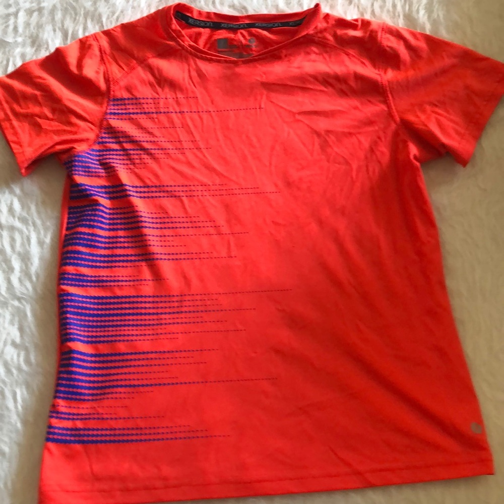 blue orange T-shirt